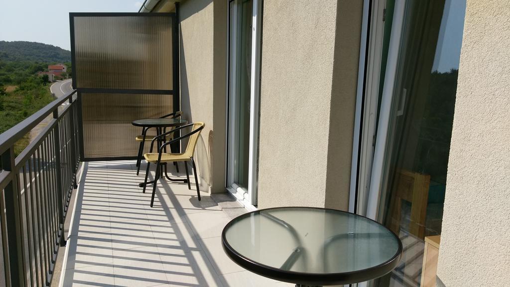 Apartments Sadina スクラーディン エクステリア 写真